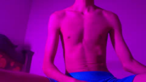 Snapshot of isaaclatino chatting on 12, 2, 2025 isaac online show from 12, 2, 2025