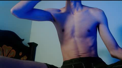 Snapshot of isaaclatino chatting on 5, 3, 2025 isaac online show from 5, 3, 2025