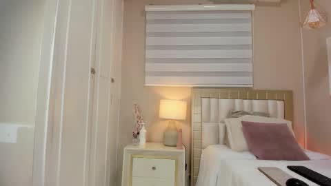 Snapshot of isabela__x chatting on 23, 3, 2026 isabela__x online show from 23, 3, 2026