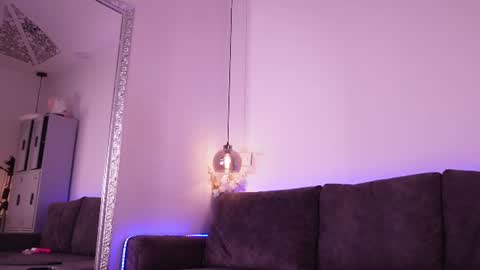 Isabela online show from 12, 7, 2026