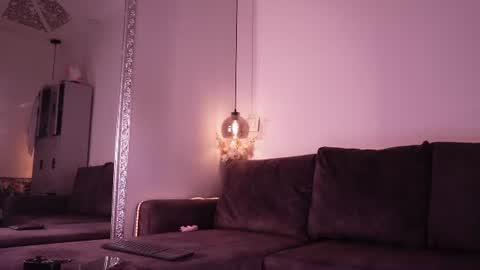 Isabela online show from 14, 7, 2026