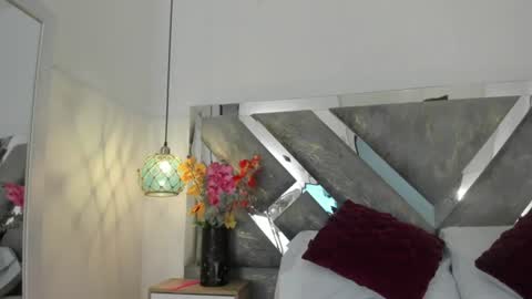 Snapshot of isabela_parkerr chatting on 26, 7, 2026 Mommy Isa online show from 26, 7, 2026