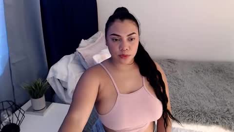 isabelateran online show from 25, 3, 2026