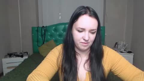 IsabelBlackberry online show from 16, 12, 2024