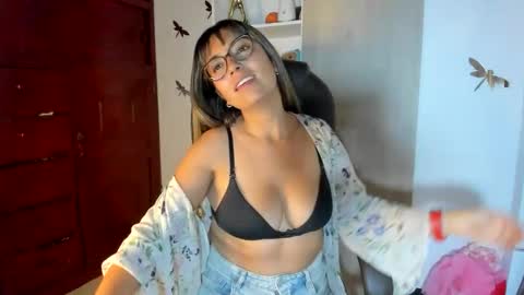 Isabella22 1 online show from 18, 4, 2026