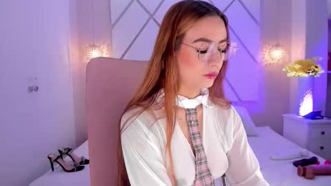 Snapshot of isabella__shine chatting on 12, 3, 2026 Isa online show from 12, 3, 2026