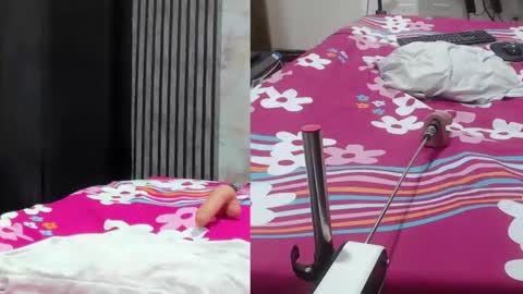 Snapshot of isabella_castro2 chatting on 22, 3, 2026 isabella_castro2 online show from 22, 3, 2026