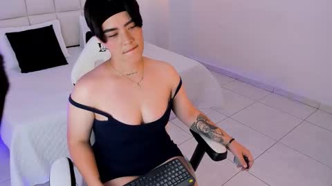 isabella_clarkk online show from 12, 3, 2026