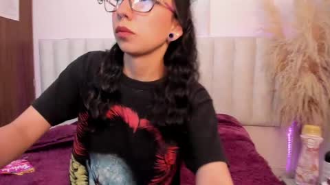 isabella_crofts online show from 6, 5, 2026