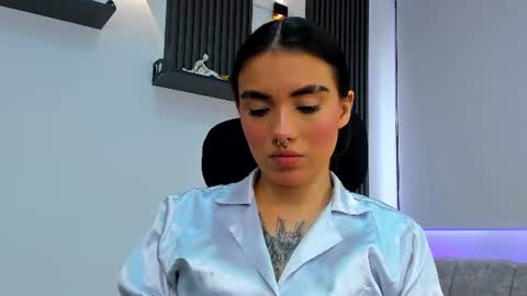 ISABELLA online show from 27, 7, 2026