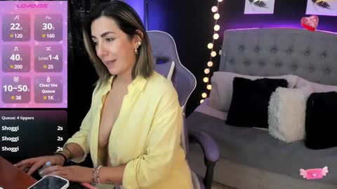   online show from 28, 1, 2025