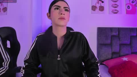 Isabella Moon9 online show from 30, 4, 2026