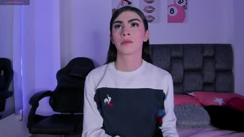 Isabella Moon9 online show from 5, 5, 2026