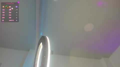 Isabella Moon9 online show from 26, 5, 2026