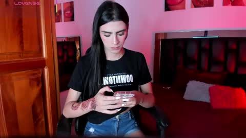 Isabella Moon9 online show from 8, 6, 2026