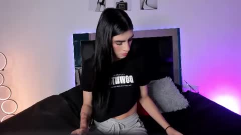 Isabella Moon9 online show from 9, 7, 2026