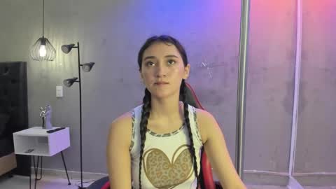 Isabella Nowa online show from 19, 1, 2026