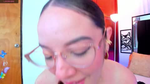 Snapshot of isabella_queen8 chatting on 21, 3, 2026 Isabella Your Queen online show from 21, 3, 2026