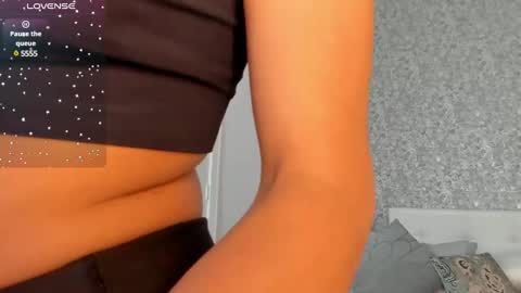 Snapshot of isabella_roberts13 chatting on 11, 2, 2025 isa online show from 11, 2, 2025