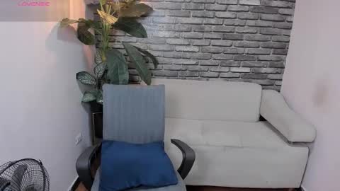 Snapshot of isabella_star_ chatting on 17, 3, 2026 Camila online show from 17, 3, 2026