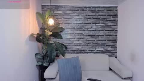 Snapshot of isabella_star_ chatting on 19, 3, 2026 Camila online show from 19, 3, 2026