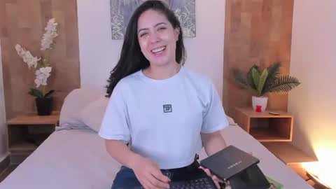 isabella_winkler online show from 15, 6, 2026