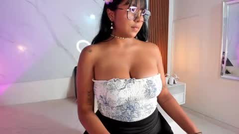 Snapshot of isabella_zc chatting on 9, 9, 2025 isabella zc online show from 9, 9, 2025