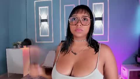 isabella zc online show from 15, 7, 2026