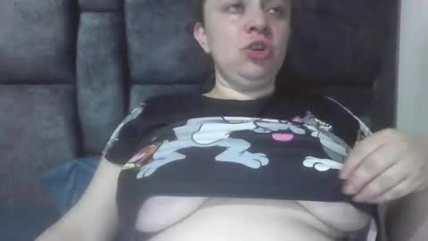 Snapshot of isabellaa_hills_ chatting on 6, 5, 2026 isabellaa_hills_ online show from 6, 5, 2026