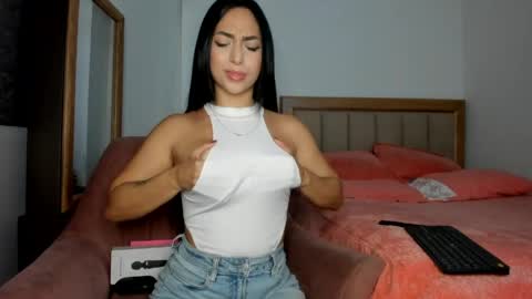 ISABEL online show from 22, 4, 2026