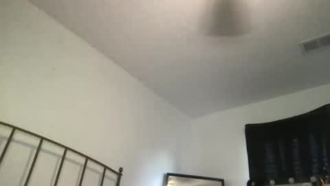 isabellaelizabeth online show from 18, 4, 2026