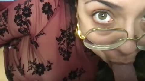 isabellaelizabeth online show from 21, 4, 2026