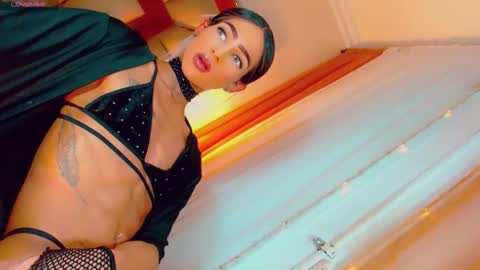 isabellagirs online show from 8, 11, 2025