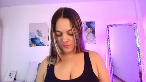 Isabella  online show from 30, 6, 2026