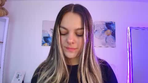 Isabella  online show from 10, 7, 2026