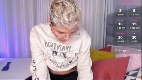 Snapshot of isabellamoutt chatting on 22, 11, 2025 Isabella Mout online show from 22, 11, 2025