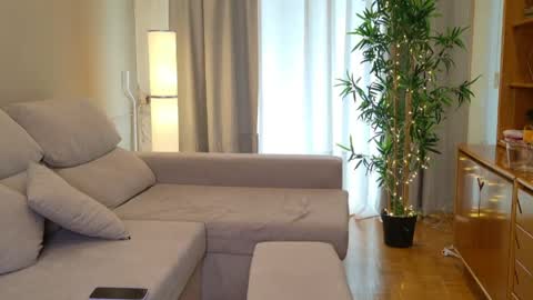 isabellauribe online show from 30, 4, 2026