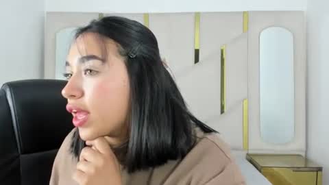 isabellrodriguez18 online show from 16, 9, 2025