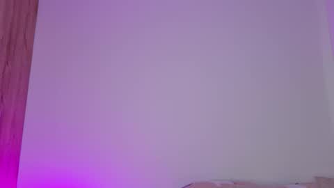 Snapshot of isahilton1 chatting on 6, 2, 2026 Isabella Hilton online show from 6, 2, 2026