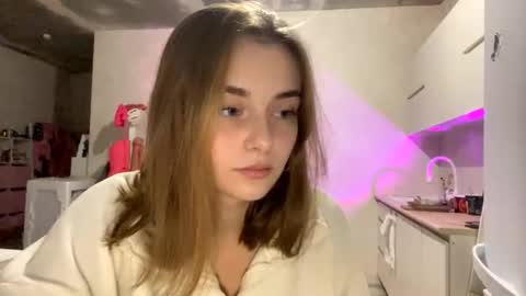 Snapshot of isauratorkelson chatting on 18, 11, 2025 Issa online show from 18, 11, 2025