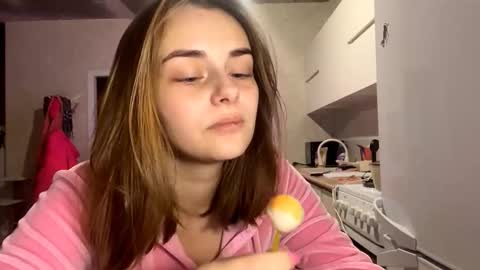 Snapshot of isauratorkelson chatting on 3, 12, 2025 Issa online show from 3, 12, 2025