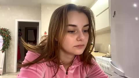 Snapshot of isauratorkelson chatting on 18, 12, 2025 Issa online show from 18, 12, 2025