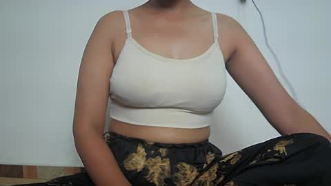 ishika_singh_ online show from 22, 6, 2026