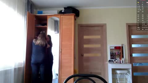 isingle_mom online show from 22, 4, 2026