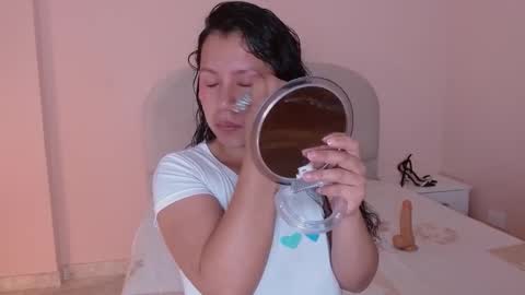 Isis  online show from 20, 10, 2025