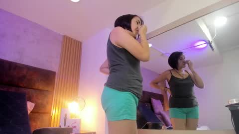 Snapshot of isisblakee chatting on 3, 10, 2025 Isis online show from 3, 10, 2025