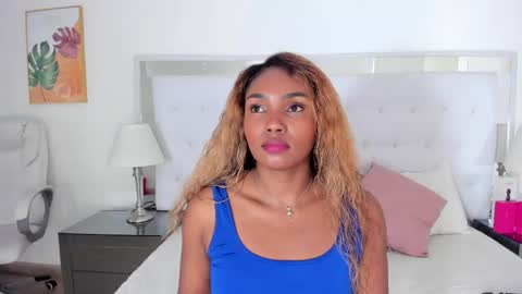 Snapshot of isla_scott chatting on 6, 6, 2026 Vanessa online show from 6, 6, 2026