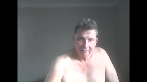 island625103 online show from 29, 1, 2025