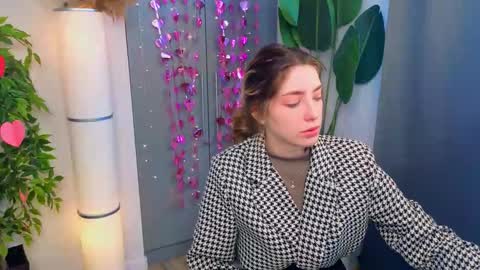 Snapshot of isobelsteinger chatting on 21, 2, 2026 Emilia online show from 21, 2, 2026