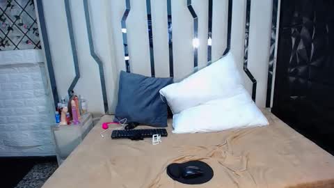 Snapshot of issa_blue chatting on 1, 6, 2026 issa_blue online show from 1, 6, 2026